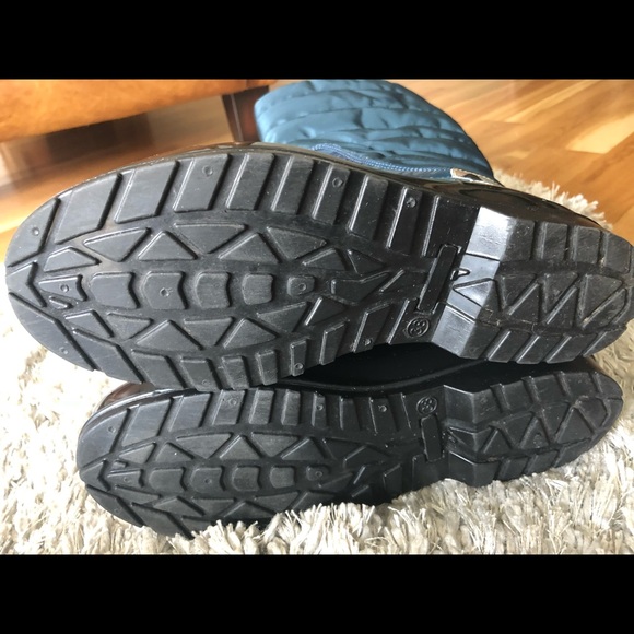 Burberry Women Rain Boots size 38 - Picture 4 of 4